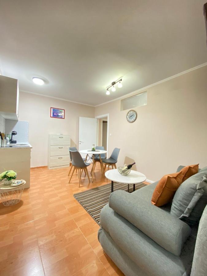 Aquata Apartments Tivat Exterior foto