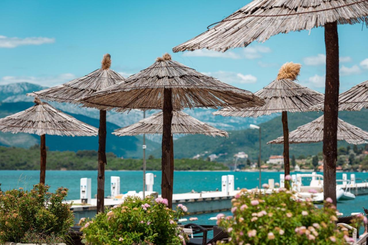 Aquata Apartments Tivat Exterior foto